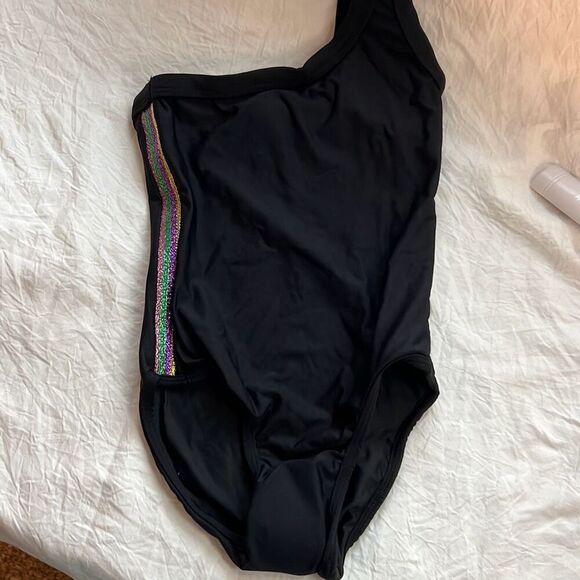 PILYQ BLACK, One shoulder w/ multi color side stripes - Picture 2 of 6